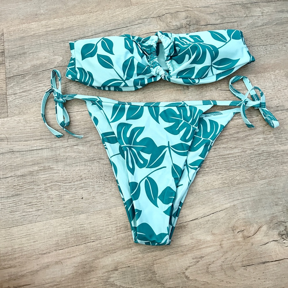 SHEIN bandage ruched keyhole bikini set size M